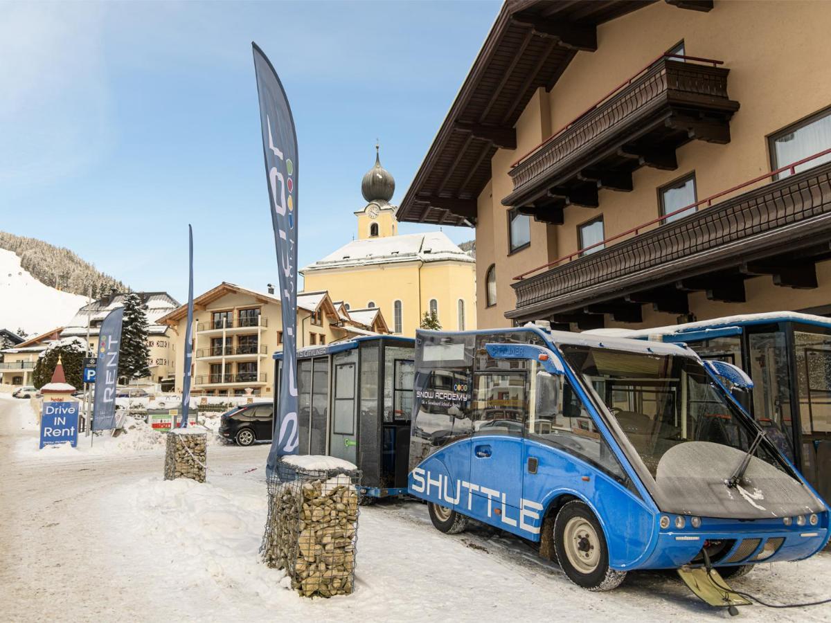 Alpinresort Valsaa - Sport & Spa ザールバッハ・ヒンターグレム エクステリア 写真